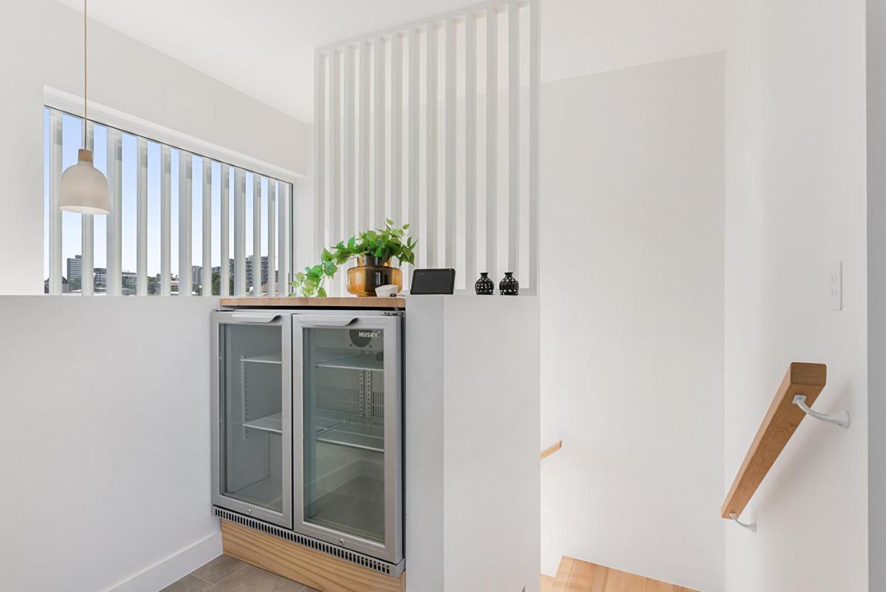 Luxury 5-Floor Unit With Ocean Views Near Beach Caloundra Exteriér fotografie