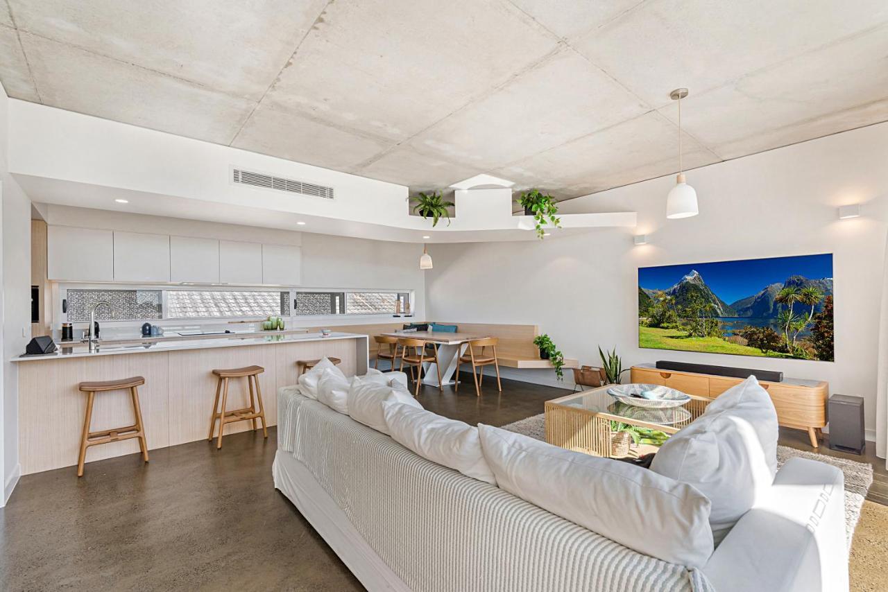 Luxury 5-Floor Unit With Ocean Views Near Beach Caloundra Exteriér fotografie